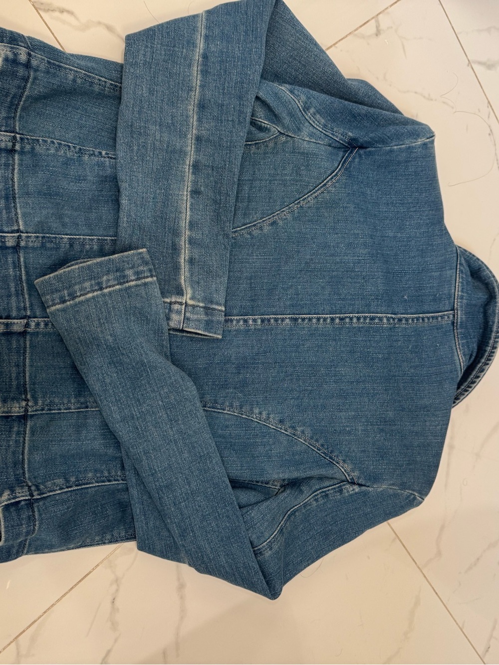 L'AGENCE Double-Breasted Crop Denim Jacket in Size 0 - Picture 9 of 9